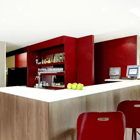 Hotel Campanile Saint-brieuc 3*